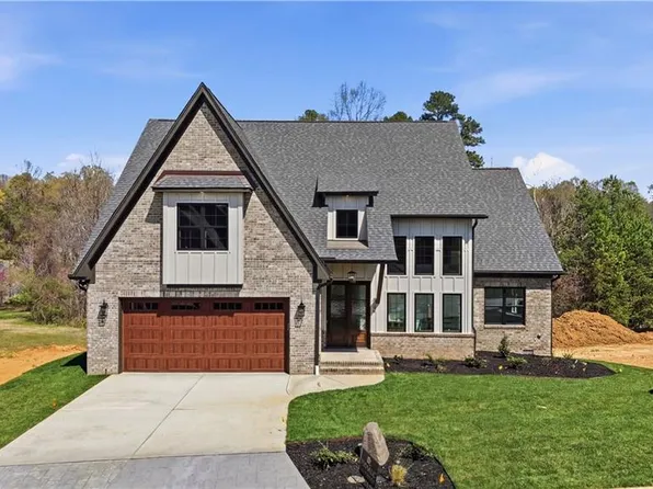 4320 Griffins Gate Ln, Greensboro, NC 27407