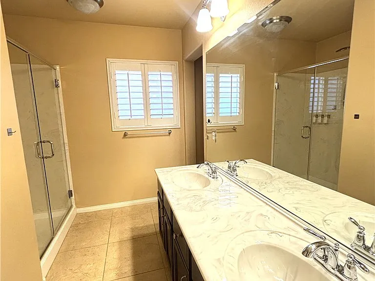 6435 Grande River Ct — Photo 56