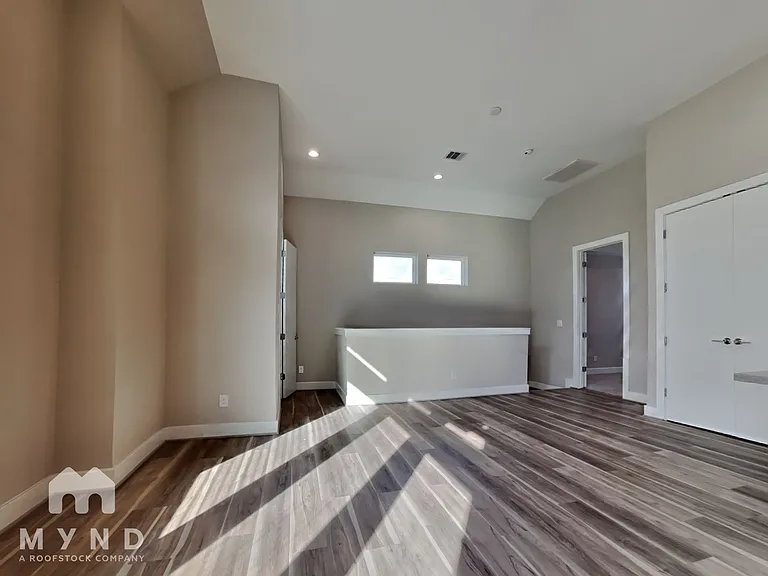 5902 Gardendale Dr #F — Photo 6