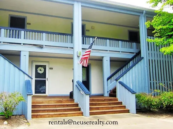 1606 Harbourside Dr, New Bern, NC 28560