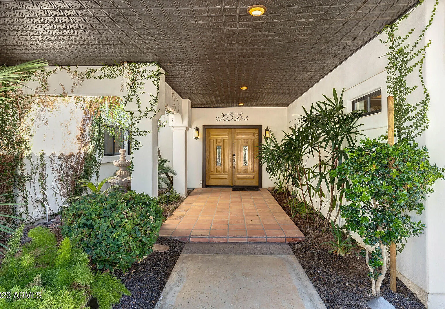 4 bed, 4.0 bath, 3078 sqft, $10,000 — Photo 2