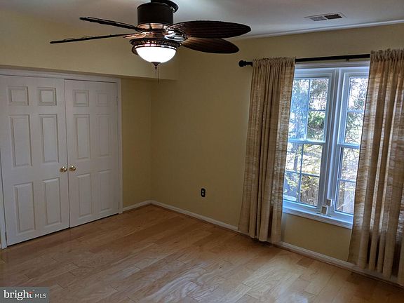 4th image of 2210 Kings Garden Way