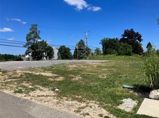 1001 Mitchell Dr, Mc Kees Rocks, PA 15136