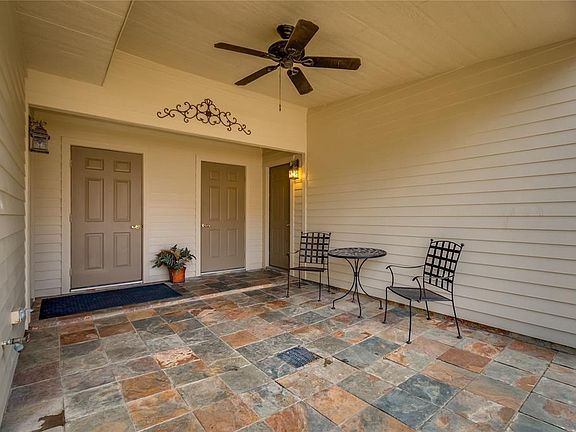 Another view looking into the covered front patio and walkway.