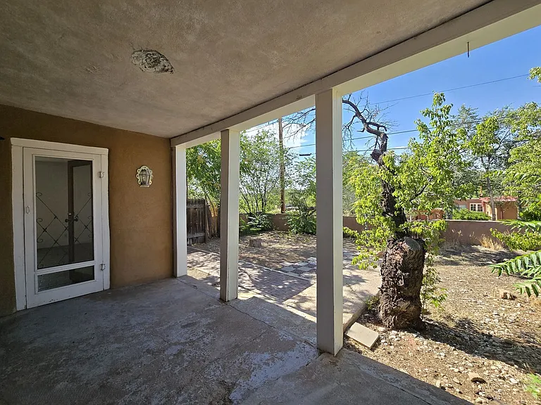 808 Agua Fria St #A — Photo 11