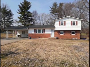 4914 Oak Hill Rd, Evansville, IN 47711