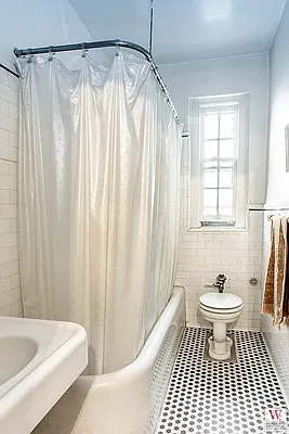 Sold by Wohlfarth & Associates Inc | media 23