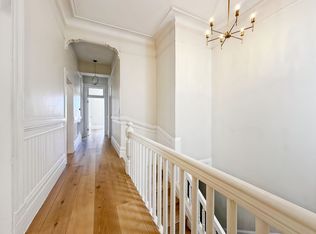 Top-Floor, Remodeled 5BR/2.5BA Victorian Flat, Pet Friendly, Steps from Alamo Square, San Francisco, CA 94115