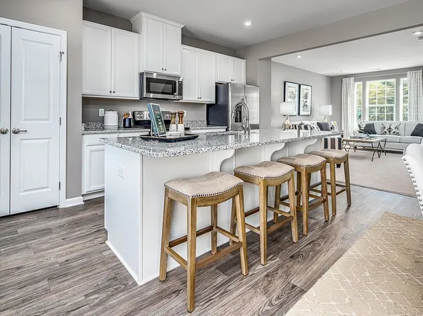 119 Nathan Dr #119, Cinnaminson, NJ 08077