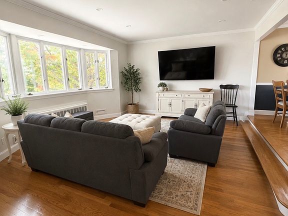 2nd image of 59 Beaumont Ave