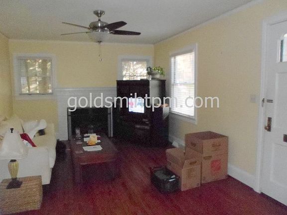 5th image of 9 N Park Dr
