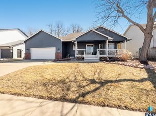 5205 E Belmont St, Sioux Falls, SD 57110