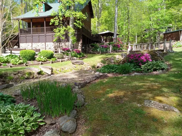 1364 Herron Branch Rd, Whittier, NC 28789