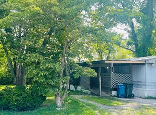 563 Pine Dr, York, PA 17406