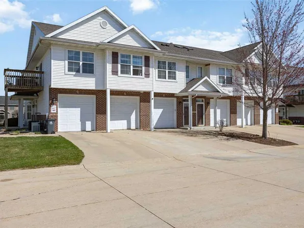 4604 1st Ave NW Unit E, Cedar Rapids, IA 52405