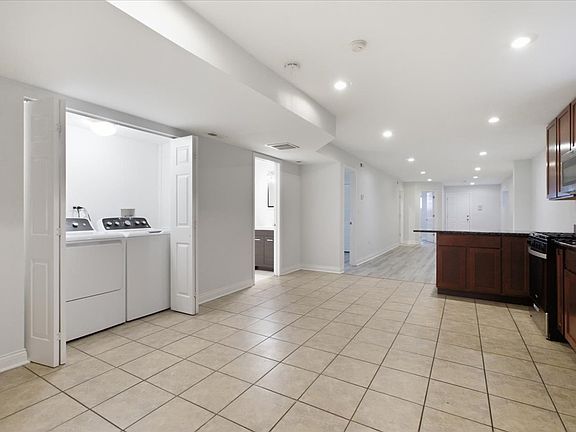 5th image of 3528 W Shakespeare Ave #G