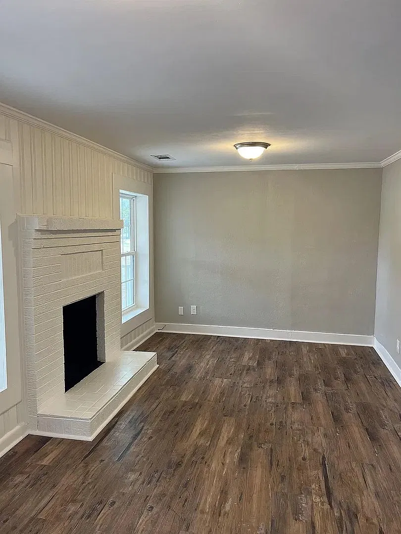 119 Welborn Street — Photo 3