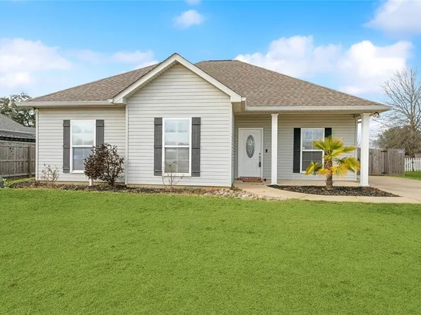 28497 Apple Blossom Ln, Ponchatoula, LA 70454