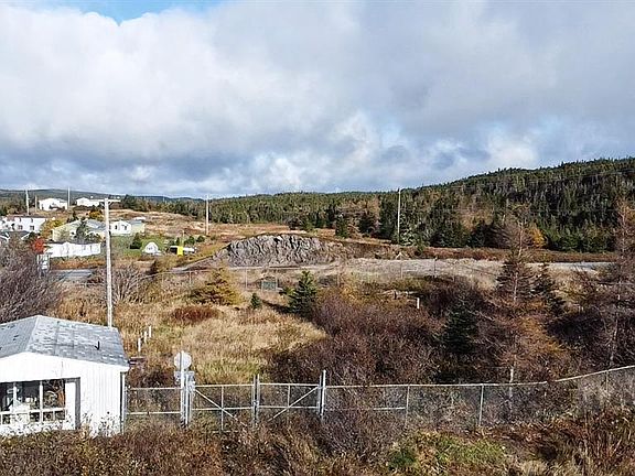 4th image of 4 Robin Hood Road