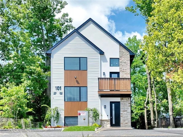 101 S Madison Avenue #201, Spring Valley, NY 10977