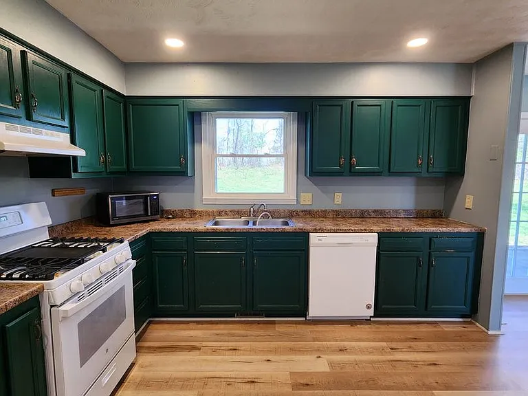 917 Olivette Rd — Photo 8