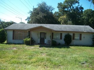 1812 E Buccaneer Cir, Jacksonville, FL 32225