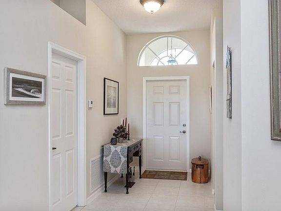 4th image of 4898 SE Devenwood Way