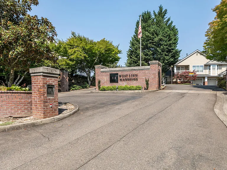 3305 Summerlinn Dr — Photo 23