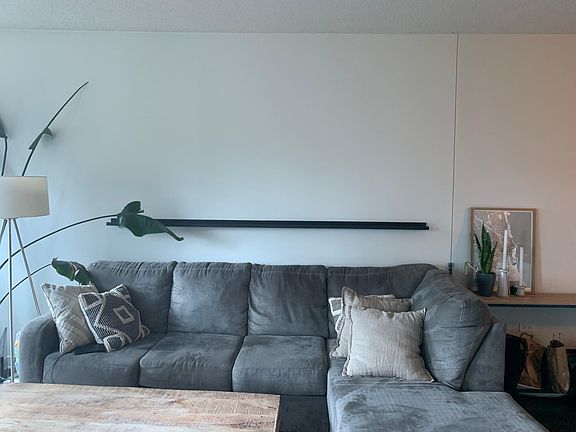 4th image of 365 N Jefferson St APT 611
