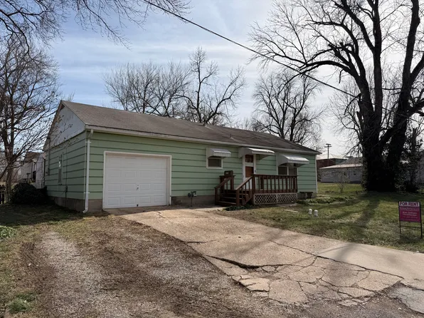 205 Montgomery St, Windsor, MO 65360
