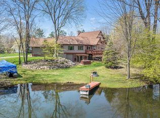 1855 Parker Rd, Holly, MI 48442