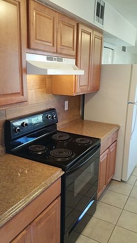 1st image of 131 W Inglewood St #1