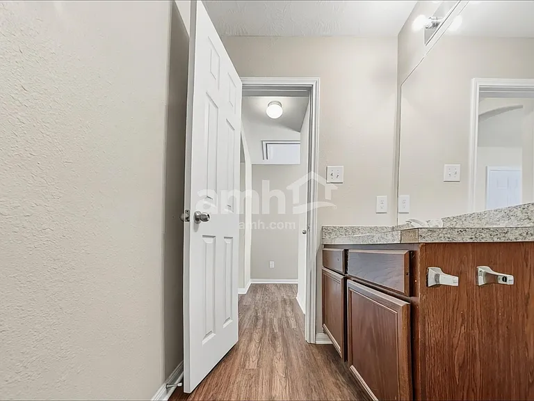 2606 Bammelwood Dr — Photo 15