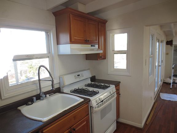 5th image of 4211 E 4th St APT 9