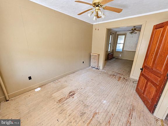 3rd image of 341 Garfield St