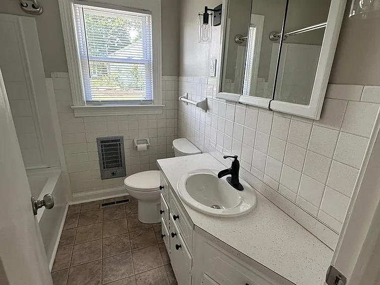 313 Ginnie Ln — Photo 12