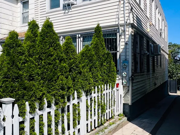 64-09 Woodside Avenue image 12 of 17