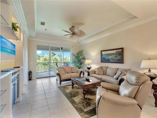 4863 Hampshire CT #305, NAPLES, FL 34112