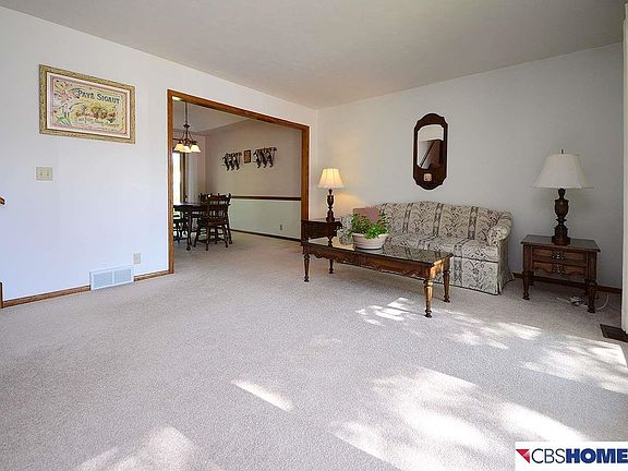 5th image of 8716 Drexel Cir