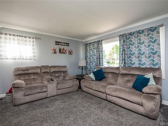5th image of 2749 Danz Ave