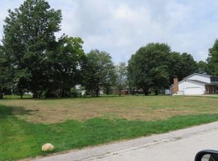 5912 Pilgrim Dr, Erie, PA 16509