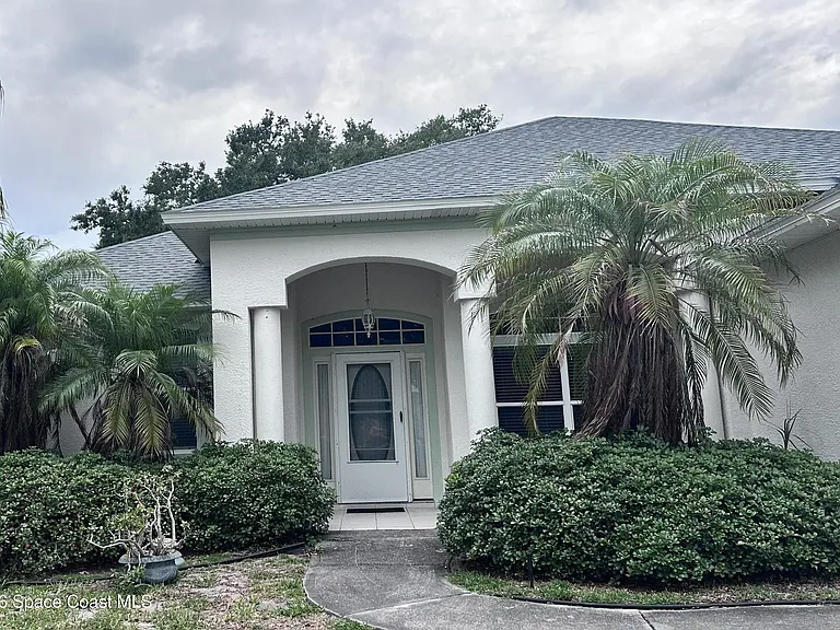 1251 S Banana River Dr — Photo 2