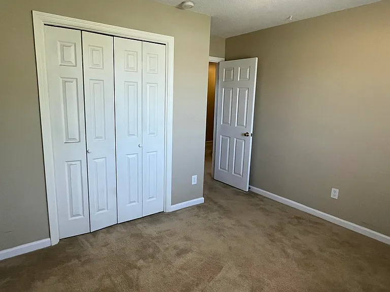 444 Madison St — Photo 31