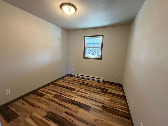 2nd image of 1005 4th Ave SW #1