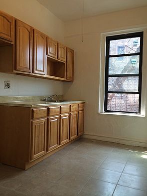 5th image of 1060 Union St APT 23