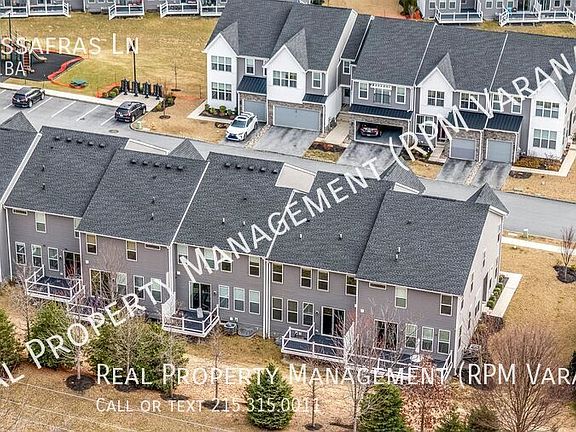 3rd image of 54 Sassafras Ln
