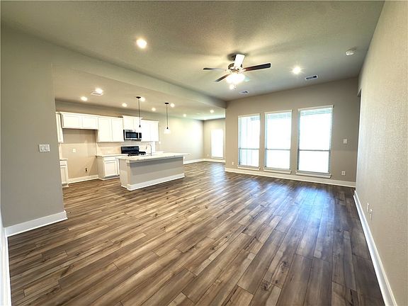 4th image of 6308 Trado Dr
