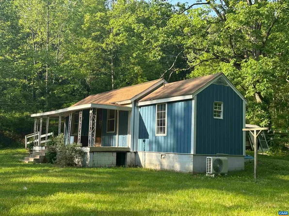 2598 Meadow Creek Rd, Gladstone, VA 24553