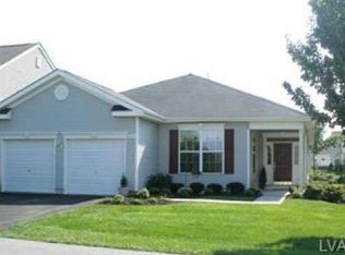6980 Crown Ct, Macungie, PA 18062