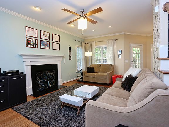 3rd image of 2406 Fordcrest Dr
